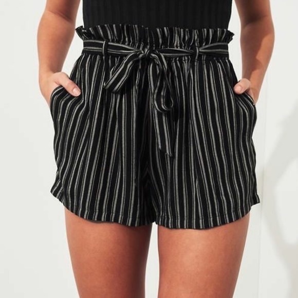 Hollister Black Striped Ultra High Rise Shorts Pockets Medium